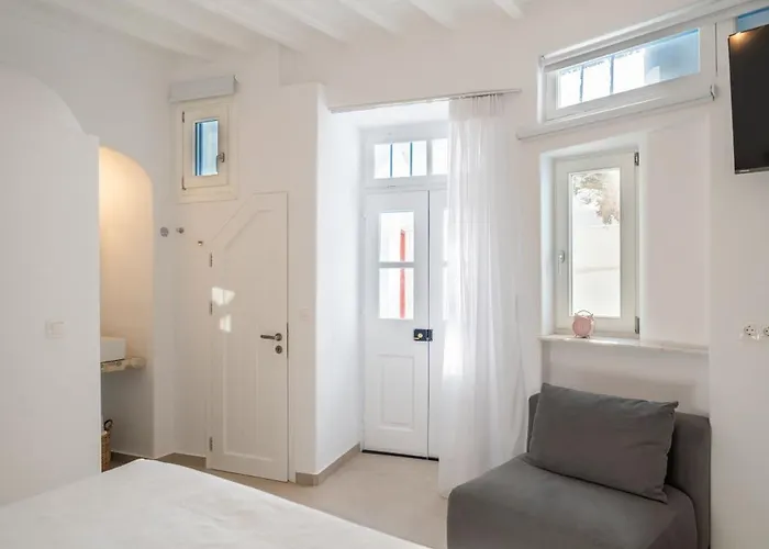 Skepi Boutique Rooms In Mykonos Town Mykonos Town